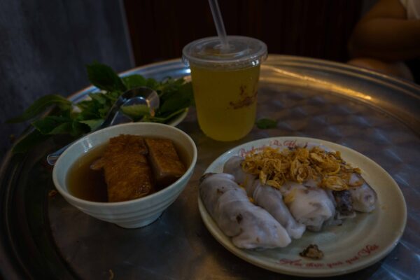 Bánh Cuốn Bà Hoành